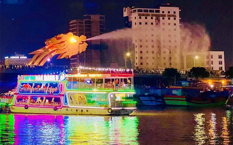 Du thuyền Bảo Anh